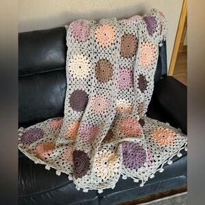 Boho Crochet Sunburst Blanket in gorgeous pinks & browns !